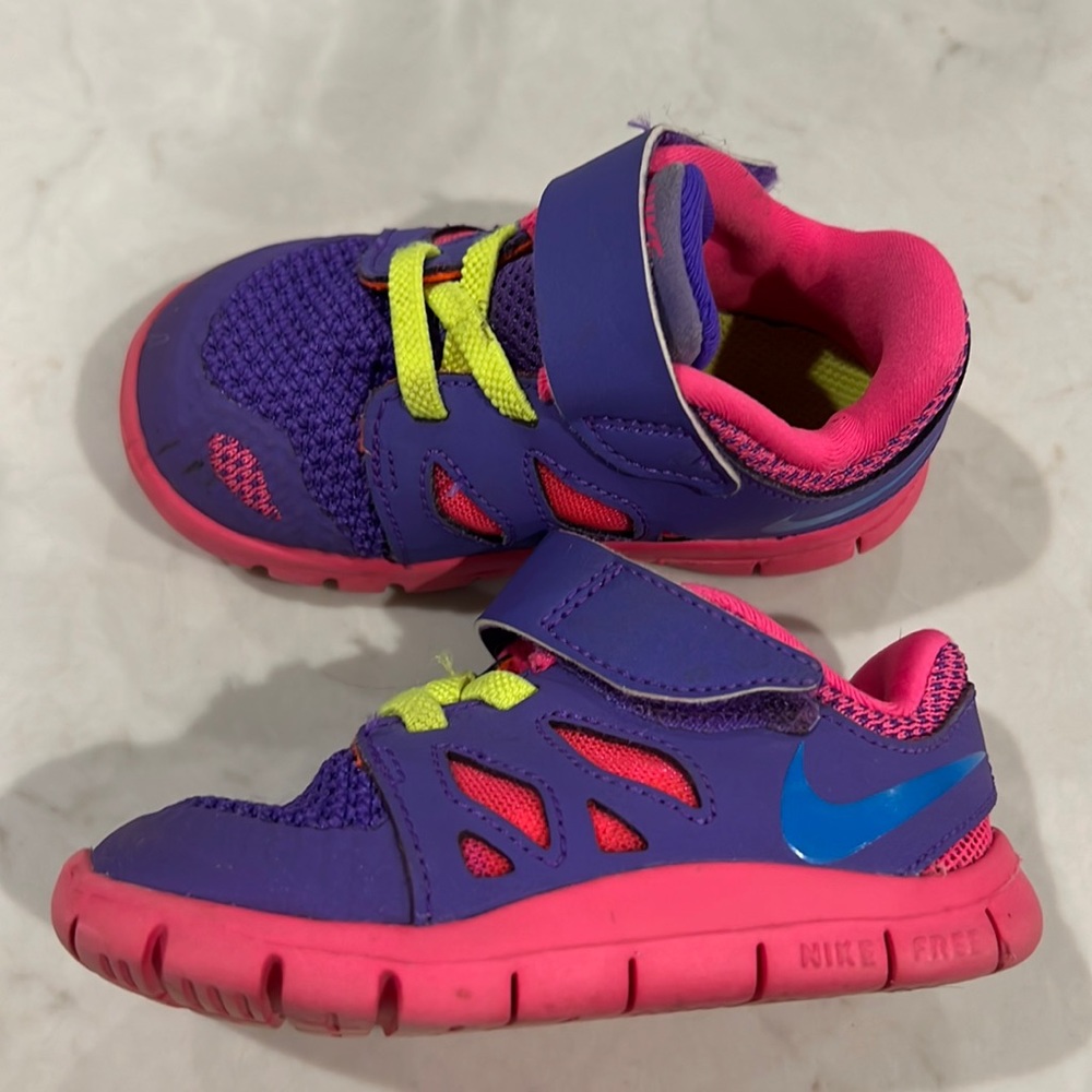 Youth Nike Free 5.0